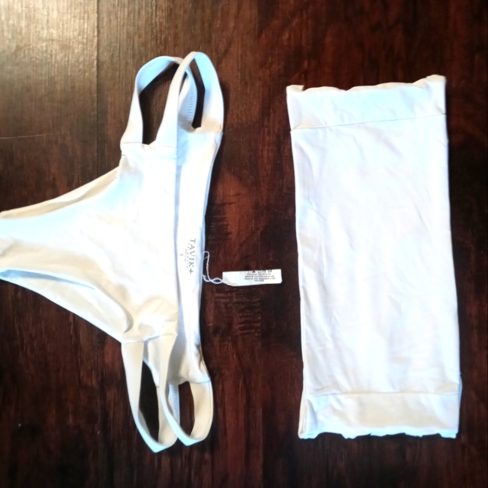 Tavik swimwear size small